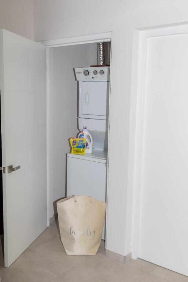 New! Cozy 1 Bedroom Condo- Gold Coast, Noord Aruba Palm Beach Exterior photo